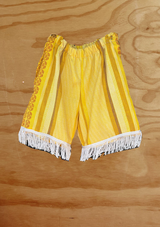 Vintage 70s print fringe short  Size / Age: 11-12