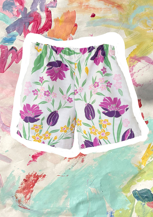 Vintage purple floral print short  Size / Age: 9-10