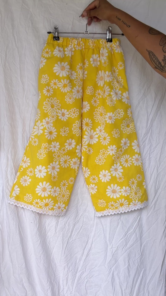 Yellow retro floral print pant Size / Age: 8