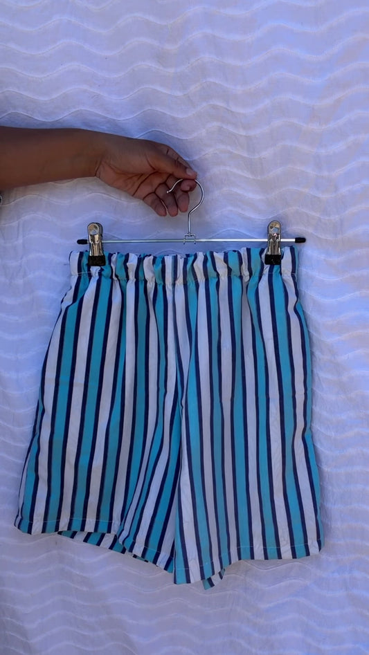 Retro 70s stripe short  Size / Age: 11-12