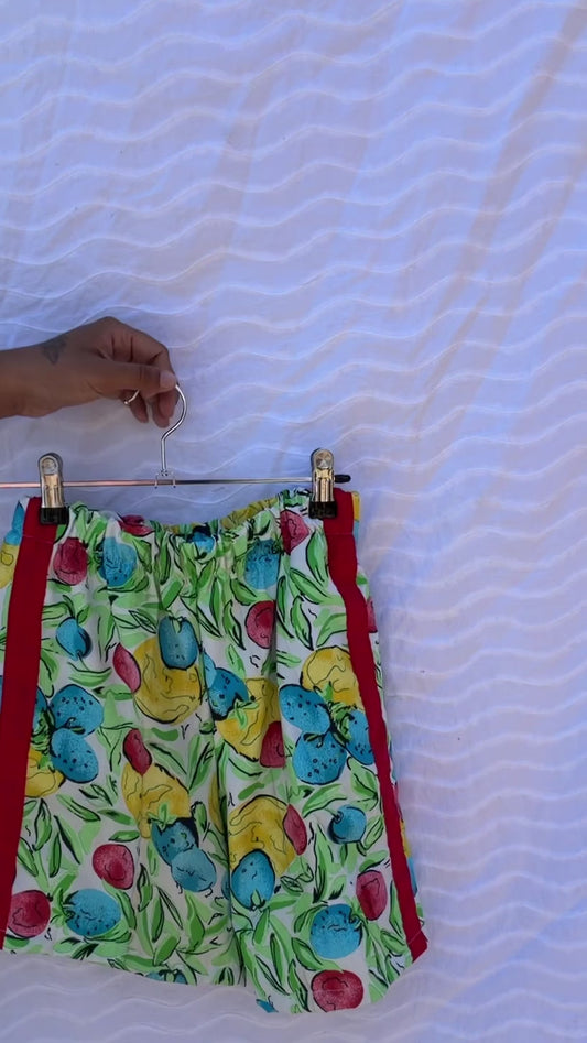 Retro fruit print short  Size / Age: 11-12